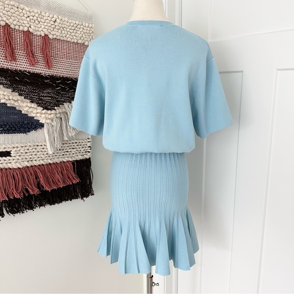 Elegant Blue Flared Dress - Picture 6 of 13